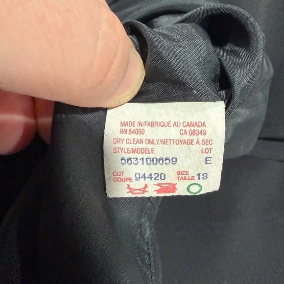 Jones New York Vintage Sleeveless Black Sheath Dress Zipper Enclosure Slit - Picture 8 of 9